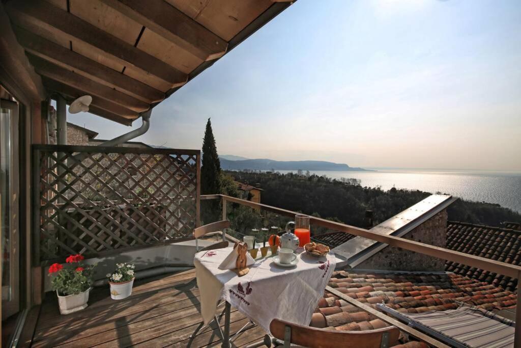 Betta - Newly Renovated Lake-View Terrace Apartment, Peaceful And Silent Surroundings Toscolano-Maderno Exterior foto